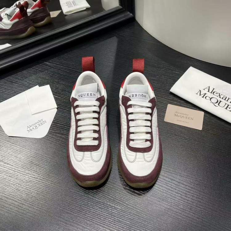 Picture of Alexander McQueen Shoes _SKUAlexanderMcQueensz35-45mnq0205188